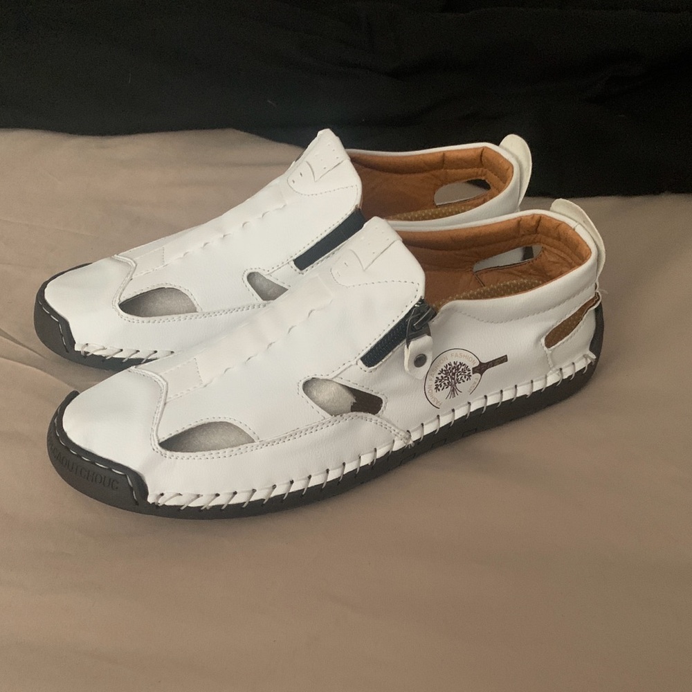 Men's White and Black Casual Slide On Loafers Size 12